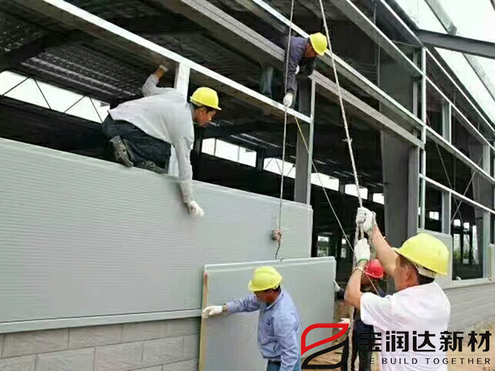 為什么鋼結構建筑都選擇“聚氨酯夾芯板”？